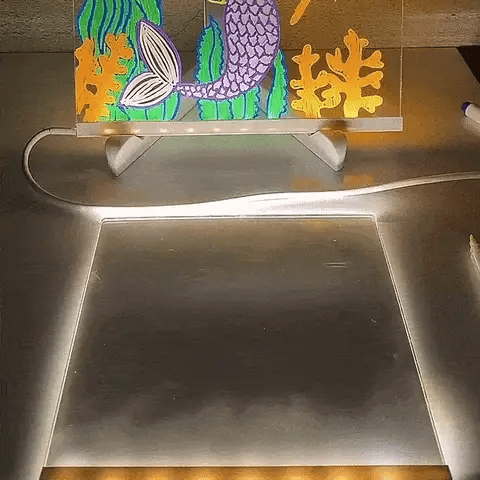 Illuminated drawing board™
